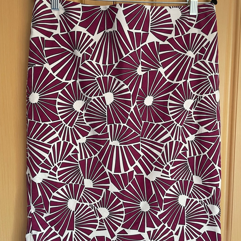 The Limited Purple and White Geometric Pencil Skirt